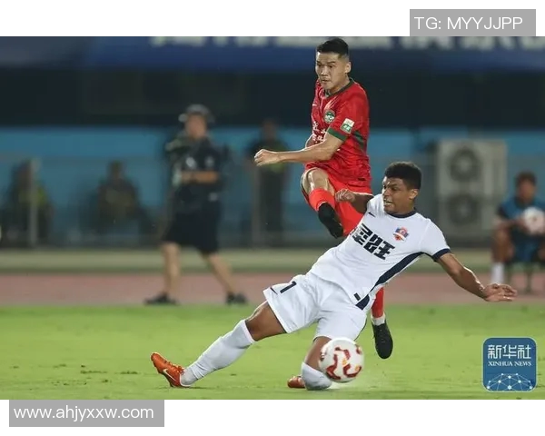 中超联赛中哪些球员技术全面实力强适合踢足球值得关注